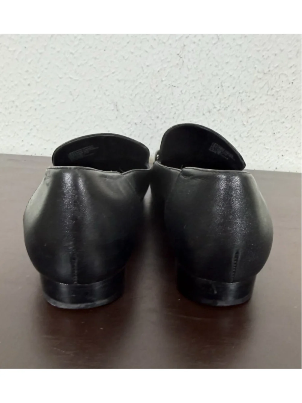 Tory Burch Jessa Loafers Black Leather 7M Luxury Preppy Old Money Horse Head